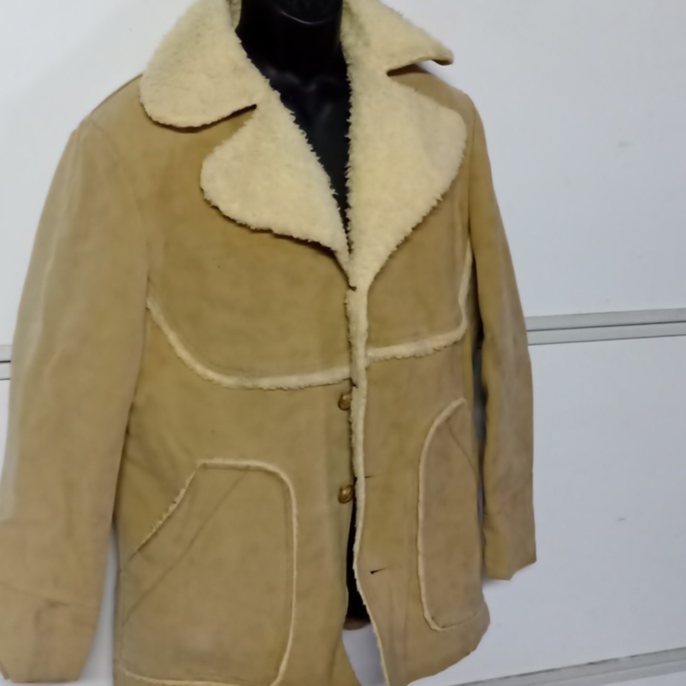 #064 Vintage suede coat would be a great school coat